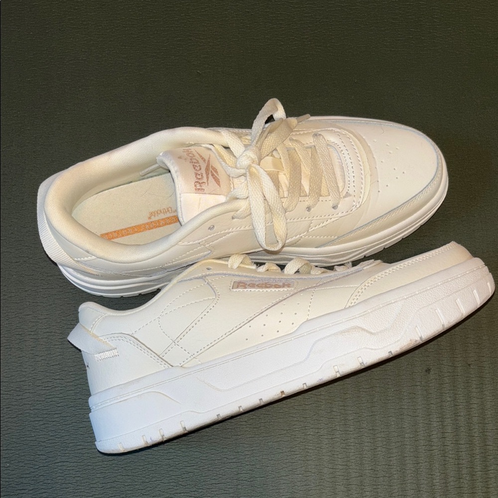 Reebok Off-White Casual Sneakers